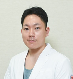 山田侃立医師