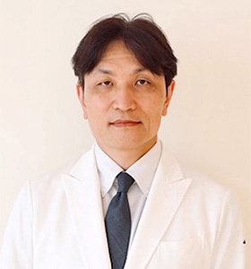 岡野　晋医師